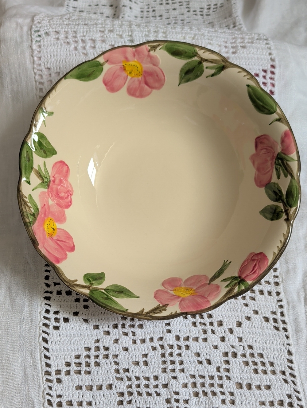 Franciscan Earthenware Desert Rose Serving Bowl